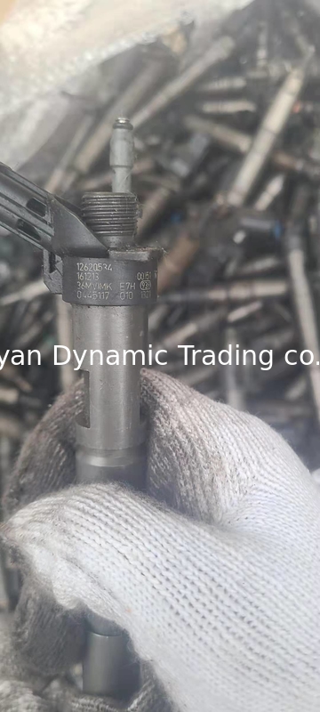 0445117010  old Diesel Fuel Injector core 6.6L LML GM Duramax